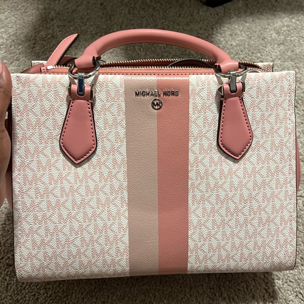 Michael kors medium handbag with strap